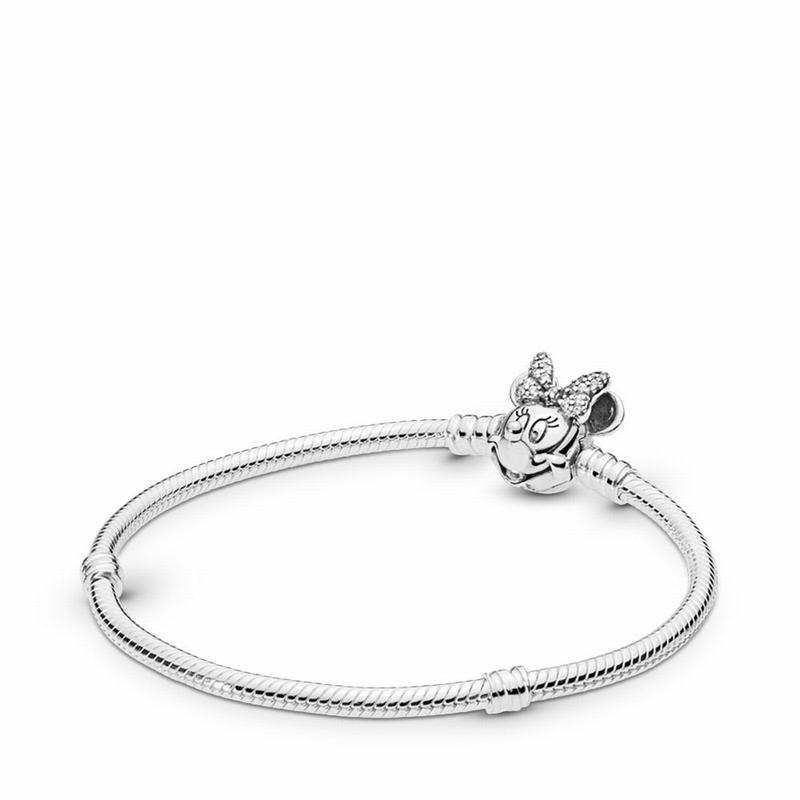 Pandora Disney, Shimmering Minnie Portrait Bracelet NZ, Sterling Silver (637409-LXO)